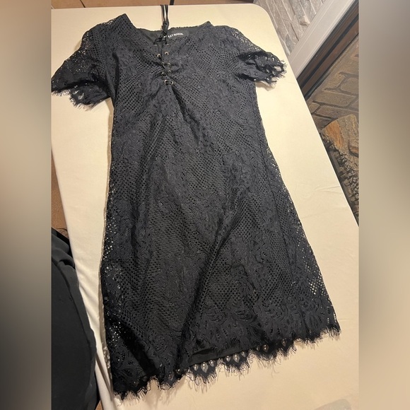 ๐ฅ Lot of 12 Women's Clothing - Sizes S & M | Reseller Box Bundle | NWOT & Pre-O - Picture 11 of 15